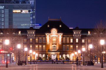 Fototapeta na wymiar 東京駅　丸の内の夜