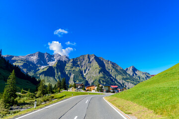 Naklejka premium Der Hochtannbergpass in Vorarlberg