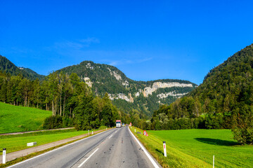 Bregenzerwaldstraße (L 200) bei Mellau im Vorarlberg