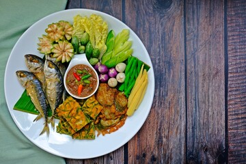 Fried mackerel with shrimp paste sauce and vegetable set. Authentic Thai food.