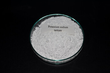 potassium sodium tartrate powder is used in laboratory