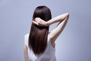 Fototapeta premium 若い日本人女性の髪の毛イメージ