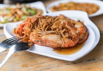Fried shrimp with tamarind sauce Thai food