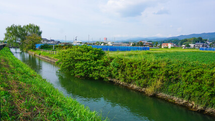 Fototapeta na wymiar 水路のある町の風景