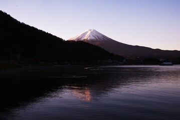 A popular tourist attraction in Japan, the lakeside of'Kawaguchiko-lake' in late autumn.
A lake at the foot of Mt. Fuji, Yamanashi Prefecture, Japan. 