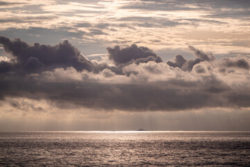 神秘的な水平線