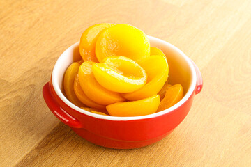 Canned apricot – sweet light dessert