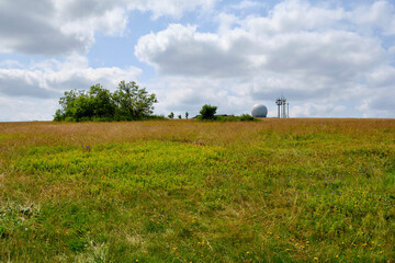 Die Wasserkuppe, der h&ouml;chste Berg der Rh&ouml;n im Herbst, Biosph&auml;renreservat Rh&ouml;n, Hessen, Deutschland