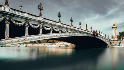 Pont Alexandre III orange