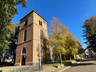 Fototapeta na wymiar Protestant church D'Oale Grieze during autumn