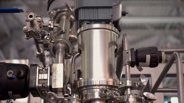Equipment for pharmaceutical and chemical industry, biotechnological and chemical reactor