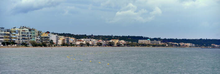 Panorama der Küstenlinie von Perea