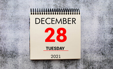 Obraz premium Wall calendar with a red pin - December 28