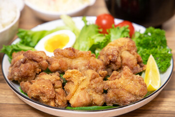 鶏肉の唐揚げ