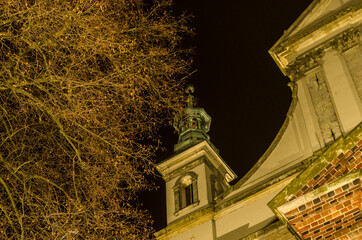Sandomierz katedra nocą 