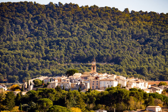 vue du village de Sablet dans le Vaucluse