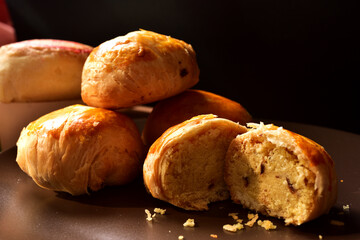 Traditional Chinese mung bean paste biscuits.