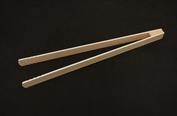 wooden pliers for barbecues