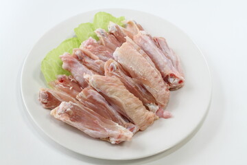 若鶏手羽中（生肉）