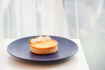 Lemon tart with fresh meringue