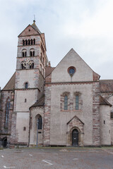 Fototapeta na wymiar Das Münster St. Stephan in Breisach am Rhein 