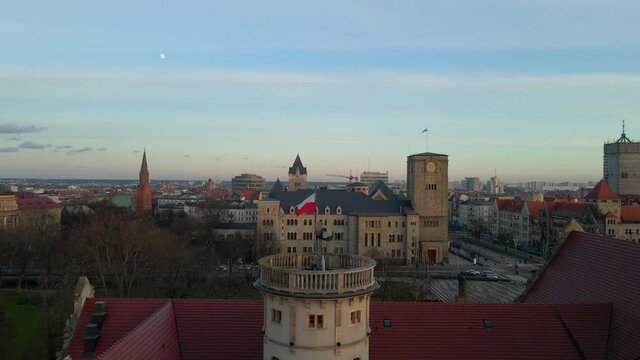 Poznan UAM flaga zamek