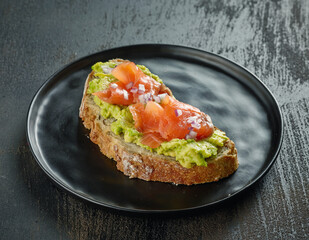 sandwich with avocado and salmon