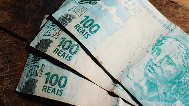 Real, Brazilian currency, fifty and one hundred reais notes