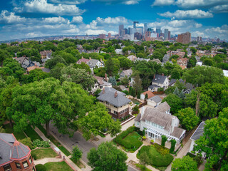 Minneapolis Skyline with neighborhood - obrazy, fototapety, plakaty