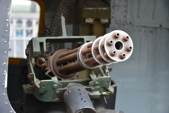 Machine Gun Torrent รูปภาพMachine-Gun – เลือกดูภาพถ่ายสต็อก เวกเตอร์ และวิดีโอ36,541 ...