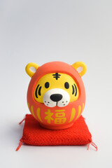 虎だるま　寅年の年賀状素材