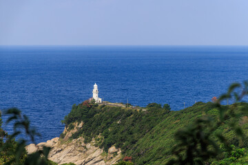 東シナ海を臨む屋久島西端の屋久島灯台
