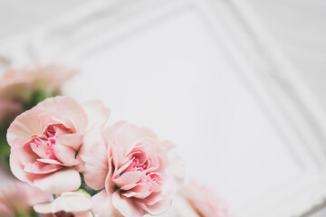 Fototapeta na wymiar カーネーション　ピンクの花の背景　母の日　結婚式