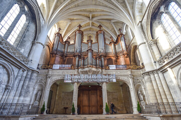 Fototapeta na wymiar Bordeaux, France - 7 Nov, 2021: Pipe Organ in the of Cathedrale Saint Andre (St. Andrews Cathedral), Bordeaux, Gironde, Aquitaine, France