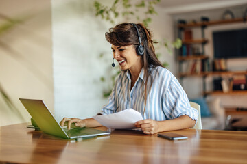 Busy caucasian woman, advising her new customers, online