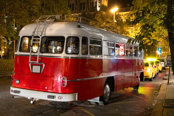 Bus rouge classique, Budapest, Hongrie.