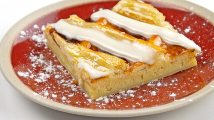 pâtisserie feuilletée à la crème d'amandes