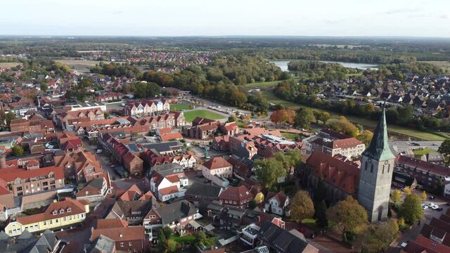 Aerial Hasel&uuml;nne von Oben / Drohnenaufnahme / Luftaufnahme
