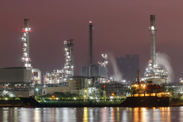 Obraz na płótnie Canvas View Chemical Oil Plant Equipment Petrol Distillery 