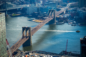 Veduta dall'alto del ponte di Brooklyn e del ponte di Manhattan in New York