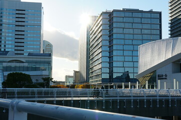 コロナは終わったか？横浜に人があふれてる。つられて山下公園へ。観光地、確かに綺麗なところだ、