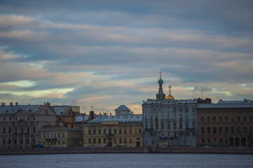 Fototapeta na wymiar View across the Neva River to St Petersburg