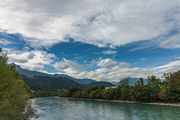 Fototapeta na wymiar Panoramablick mit Wetterwolken in Innsbruck
