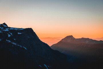 A beautiful sunset over mountains in North Cascades