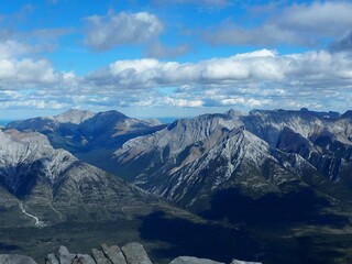 Fototapeta premium Bow Valley view at summit of Mount Rundle OLYMPUS DIGITAL CAMERA