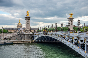 Fototapeta na wymiar Bridge Alexandre III with view to the Military Museum, Paris