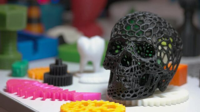 Amazing 3d printed gray patterned lace skull.
