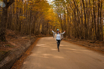 Fototapeta premium Dancing in the forest