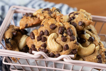 Chocolate Chip Cookies with Cashews