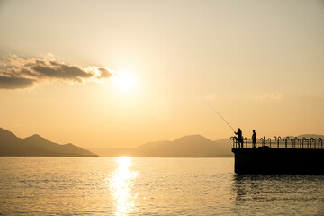 Obraz premium fishing on evening